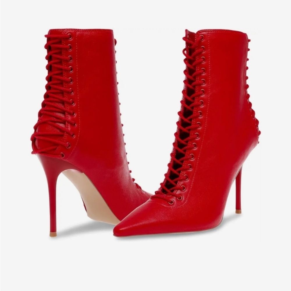 Steve Madden Scarlet Lace-Up Ankle Booties